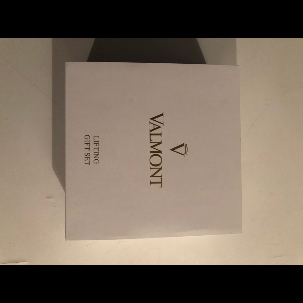 Valmont  lifting gift set new